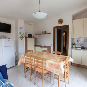  Appartamento Vacanze Simius Italia